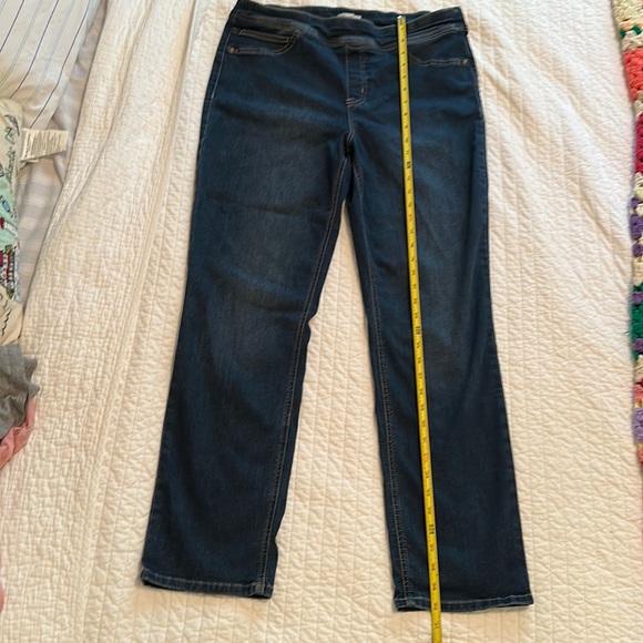 Women’s size 14 pull on jeans. Cotton/poly/viscose/spandex blend. Dark denim. - Picture 1 of 10